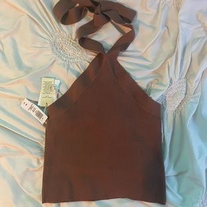 NWT Aritzia Halter Crop